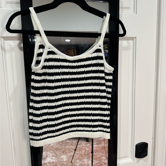 Knit tank top size large - Picture 4 of 7